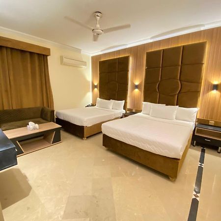 Hotel Orbit Residency F-7 à Islamabad Extérieur photo
