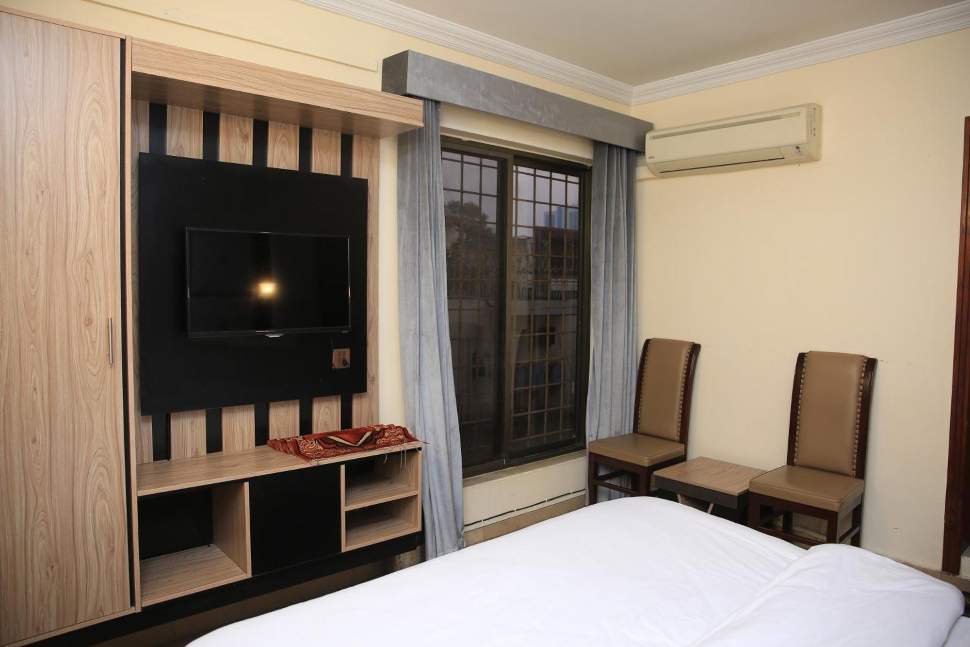 Hotel Orbit Residency F-7 à Islamabad Extérieur photo