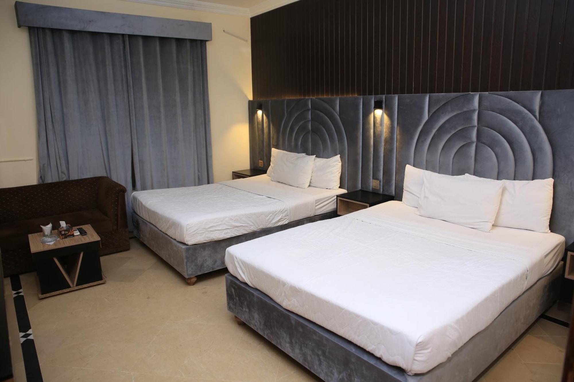 Hotel Orbit Residency F-7 à Islamabad Extérieur photo